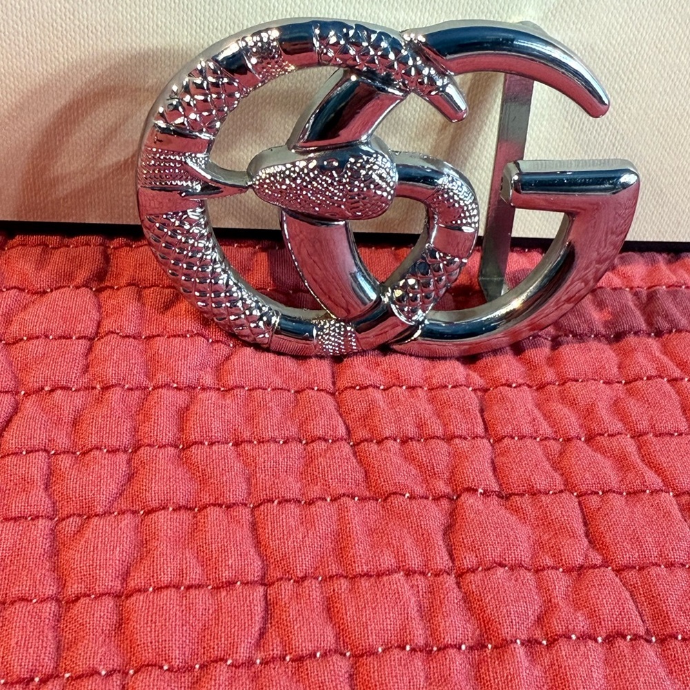 Gucci Silver Interlocking Double G Belt Buckle Textured Snake Design - Picture 7 of 8